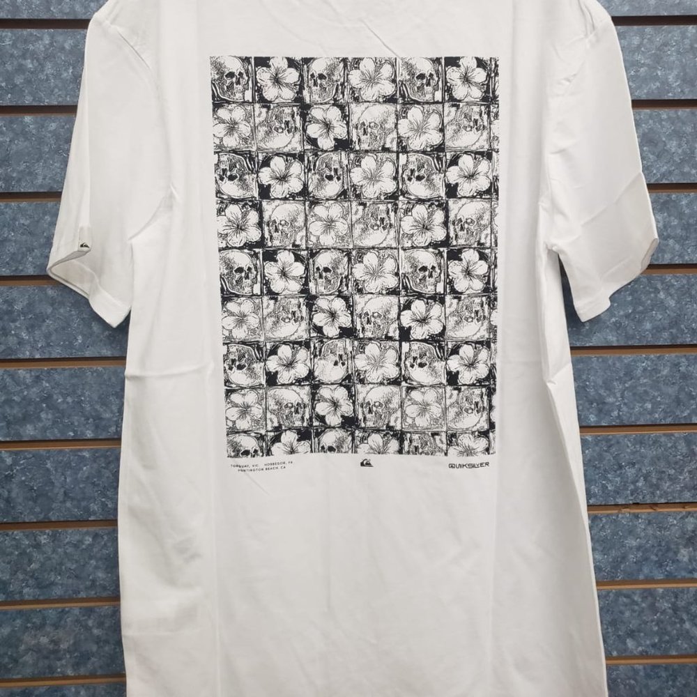 QUICKSILVER WHITE SHIRT SZ M